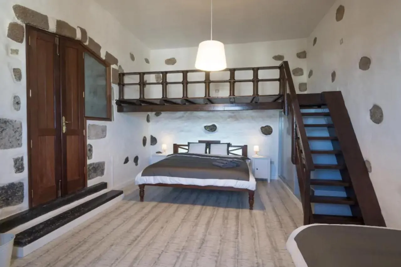Holiday home Villa With Amazing Views, Jacuzzi And Private Pool San Bartolome