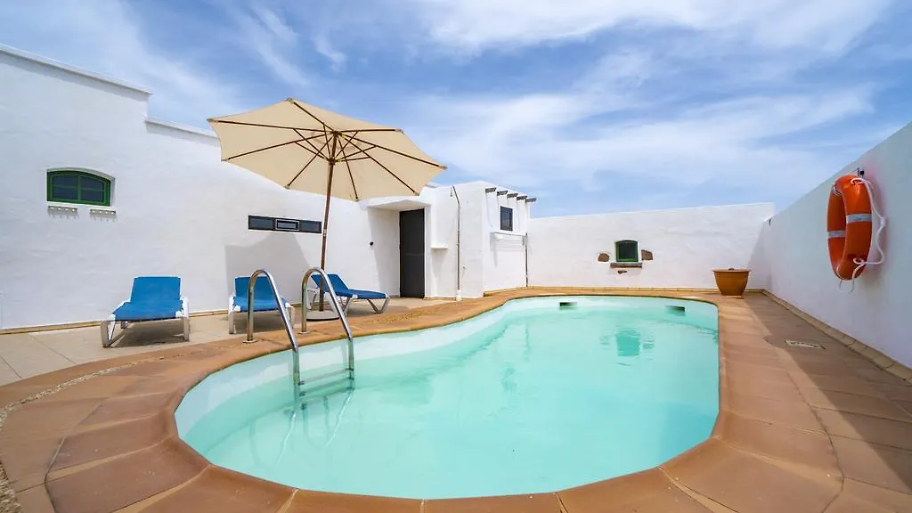 Villa With Amazing Views, Jacuzzi And Private Pool location